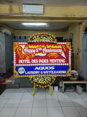 Papan Bunga di Cipinang Besar Utara