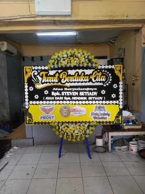 Papan Bunga di Cipinang Besar Utara